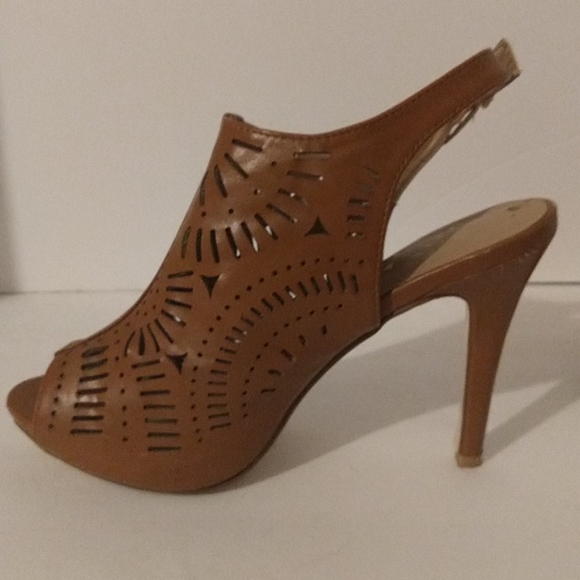 Forever Heels - Picture 2 of 7